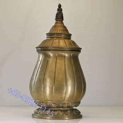 编号：50 龙婆宏圣药师佛圣水容器，佛历2549，高度32厘米