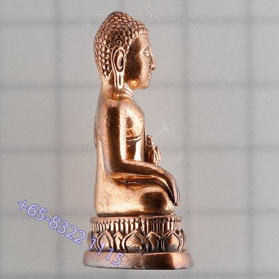 S/n:175 LP Glun & Ajahn KhunPan 2545 Phra Kring Nawa Gold 3.8cm