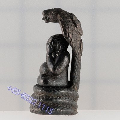 Gold Code S/n:28 Ajahn KhunPan 2546 Phra Pidta LekNamPee 2.8cm G-Pra Cert