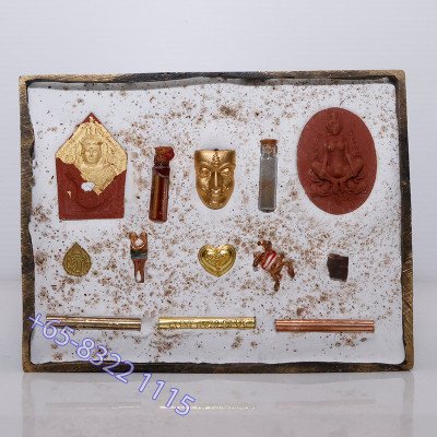 S/n: Made 199 Ajahn Subin 2567 Gold Face Phra KhunPean Statue 25cm